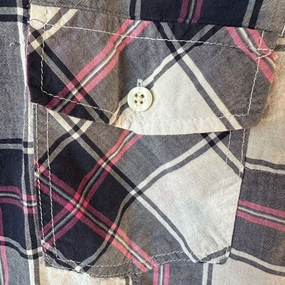 Torrid plaid shirt, 3x, 100% cotton, long sleeve with 3/4 roll up Lightweight - Picture 2 of 6